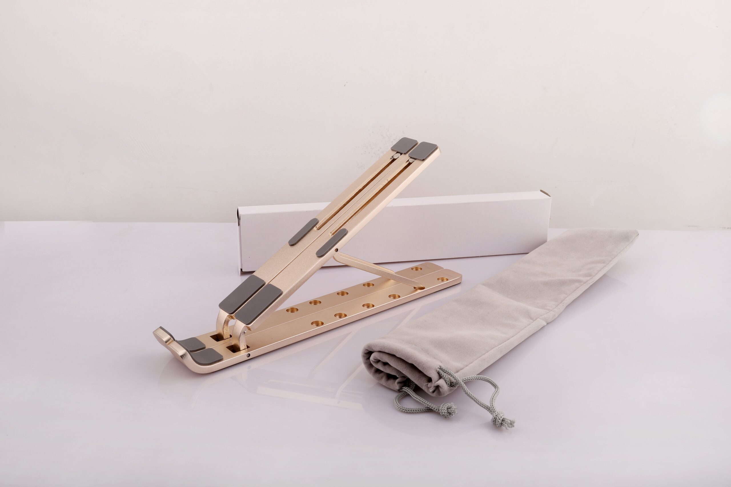 portable-laptop-riser-x-fold-pro-light-rose-gold