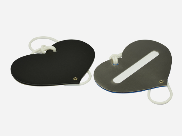 Classic Heart-Shaped Luggage Tag