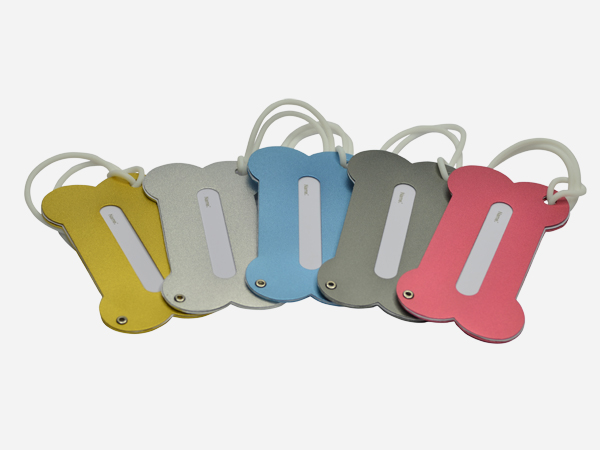 Creative Bone-Shaped Luggage Tag - Image 2